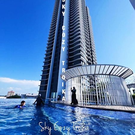 Sky Cozy Troika Residence, 1 Bedroom 4-6 Pax, 2 Bedrooms 6-8 Pax, Pool Vew, Sky & City View, Free Parking, Pool, Unlimited Wifi & Netflix Кота Бару Екстериор снимка