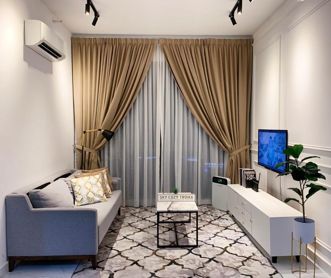Sky Cozy Troika Residence, 1 Bedroom 4-6 Pax, 2 Bedrooms 6-8 Pax, Pool Vew, Sky & City View, Free Parking, Pool, Unlimited Wifi & Netflix Кота Бару Екстериор снимка