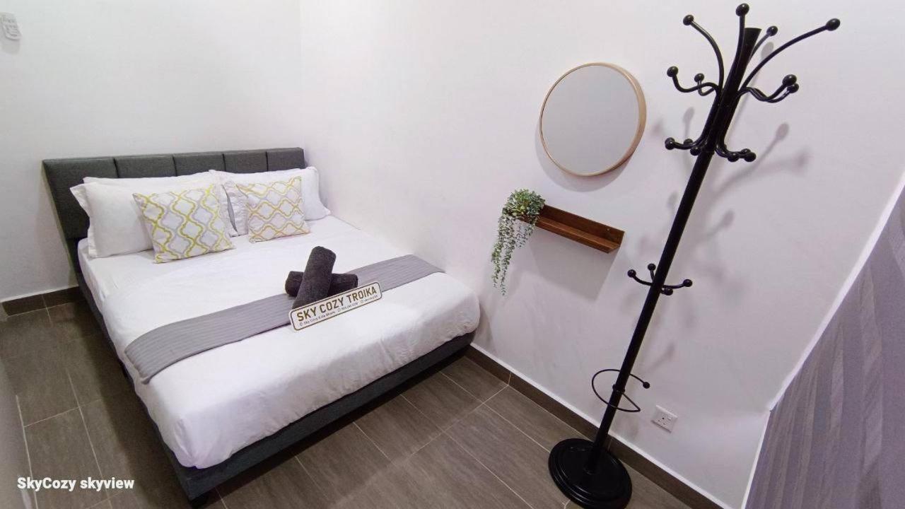 Sky Cozy Troika Residence, 1 Bedroom 4-6 Pax, 2 Bedrooms 6-8 Pax, Pool Vew, Sky & City View, Free Parking, Pool, Unlimited Wifi & Netflix Кота Бару Екстериор снимка