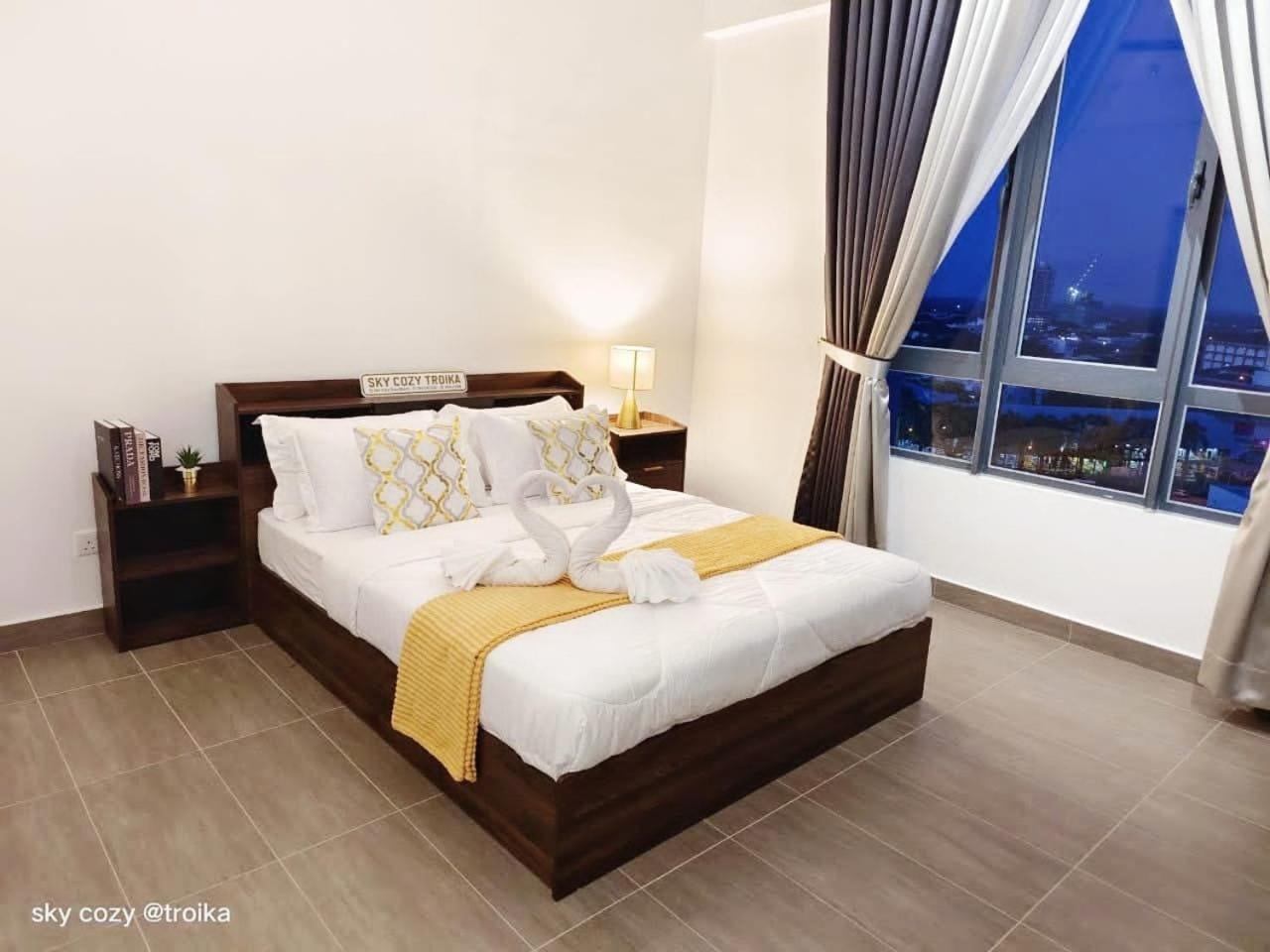 Sky Cozy Troika Residence, 1 Bedroom 4-6 Pax, 2 Bedrooms 6-8 Pax, Pool Vew, Sky & City View, Free Parking, Pool, Unlimited Wifi & Netflix Кота Бару Екстериор снимка